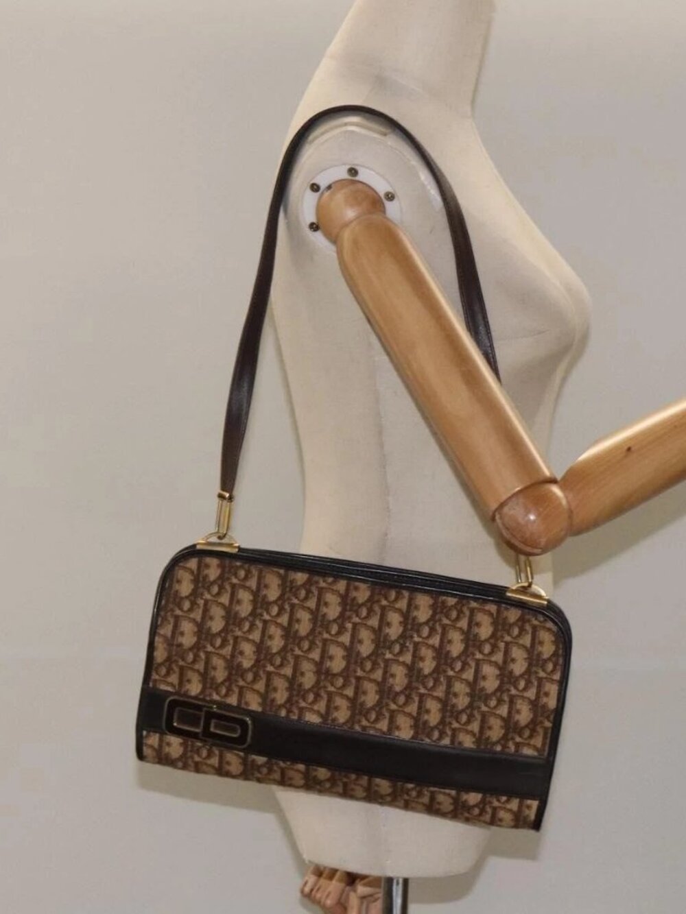 Christian Dior Trotter Canvas Shoulder Bag Brown Gold Auth ep8530